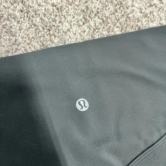 Lululemon Align Cropped Leggings 6 - Picture 4 of 5
